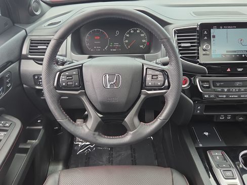 Used 2024 Honda Ridgeline Black Edition image 12