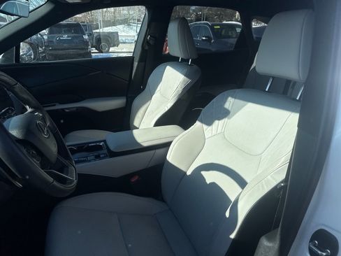 Used 2023 Lexus RX 350 Premium image 16