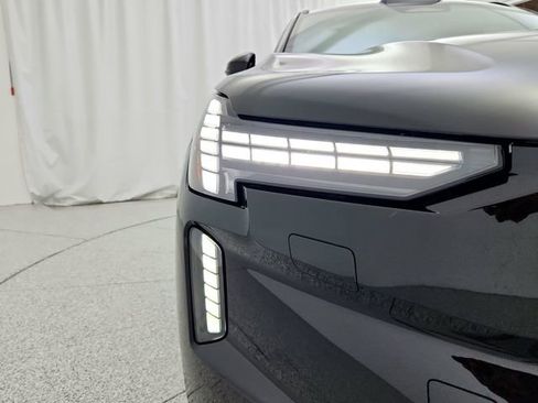 New 2025 Volvo EX90 Plus image 33