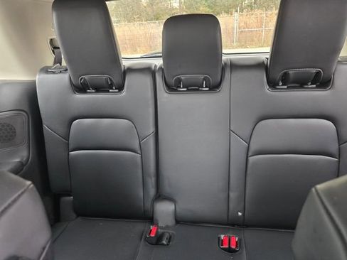 Used 2022 Nissan Pathfinder Platinum image 15