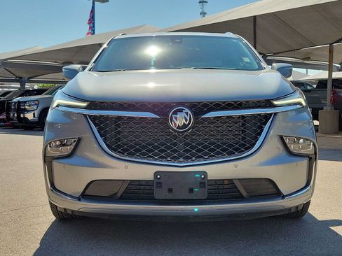 Used 2024 Buick Enclave Avenir w/ Avenir Technology Package AWD/4WD image 17