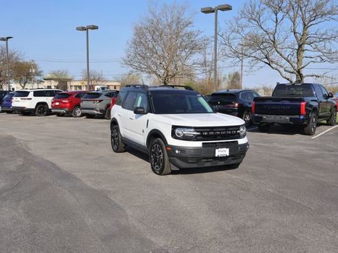 Used 2023 Ford Bronco Sport Outer Banks AWD/4WD image 9