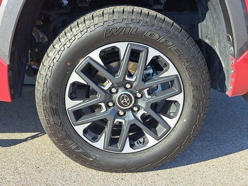 Used 2024 Toyota Tundra Limited image 5