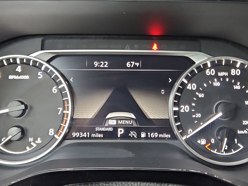 Used 2024 Nissan Pathfinder SV FWD image 12