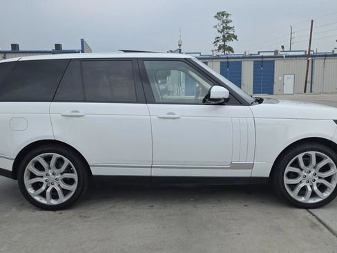 Used 2017 Land Rover Range Rover HSE AWD/4WD image 41