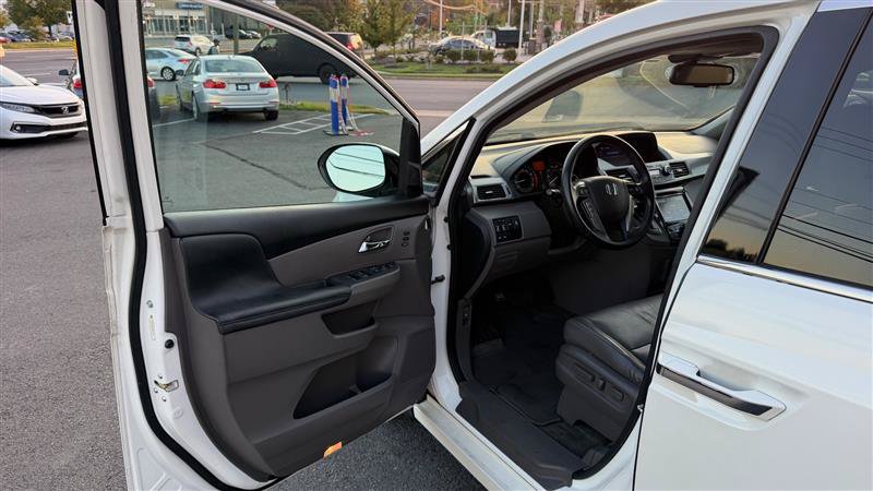 Used 2016 Honda Odyssey Touring image 20