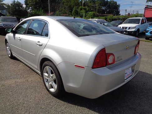 Used 2010 Chevrolet Malibu LS FWD image 6