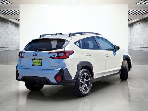 Used 2025 Subaru Crosstrek 2.0i Premium w/ Crosstrek Mirror Package image 7