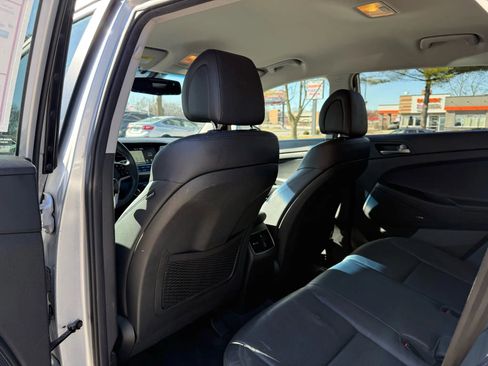 Used 2017 Hyundai Tucson SE Plus image 13