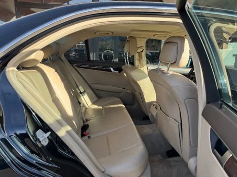 Used 2014 Mercedes-Benz C 300 4MATIC Sedan image 11