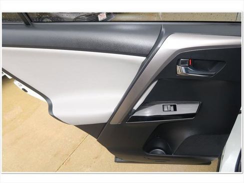 Certified 2016 Toyota RAV4 Limited image 28