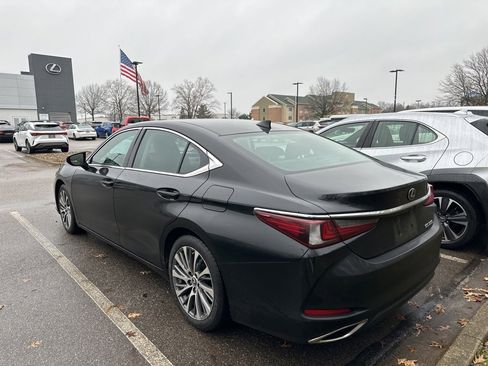 Used 2019 Lexus ES 350 w/ Premium Package image 7