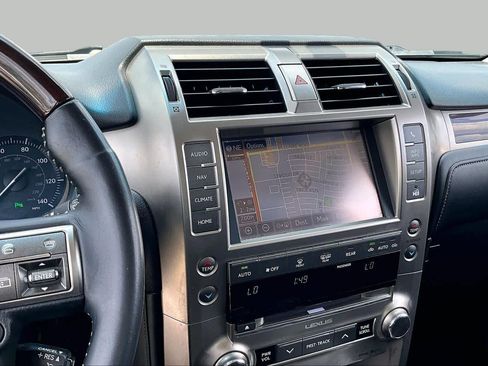 Used 2015 Lexus GX 460 w/ Premium Package AWD/4WD image 6