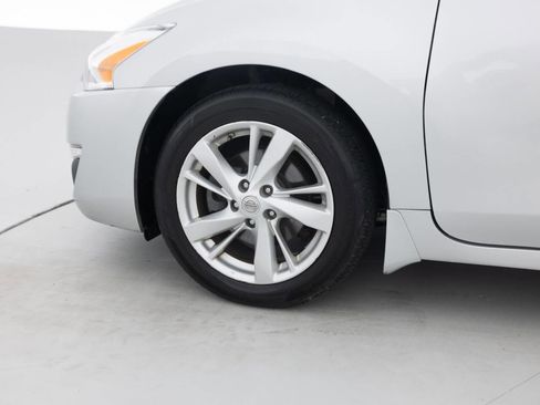 Used 2015 Nissan Altima 2.5 SV FWD image 18