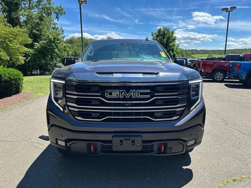 Used 2023 GMC Sierra 1500 AT4 w/ AT4 Premium Package AWD/4WD image 2