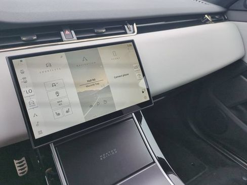 New 2026 Land Rover Range Rover Evoque Hoxton AWD/4WD image 11