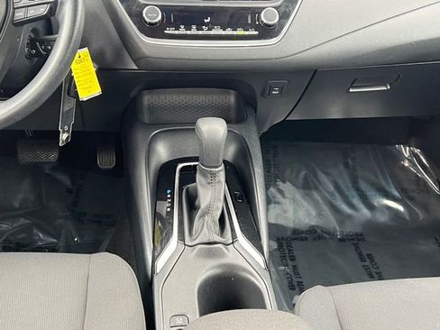 Used 2023 Toyota Corolla LE image 17