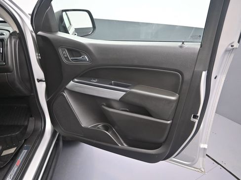 Used 2019 Chevrolet Colorado ZR2 image 36