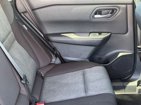 Certified 2025 Nissan Rogue SV image 11