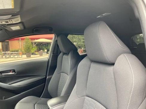 Used 2019 Toyota Corolla SE w/ SE Option Package FWD image 11