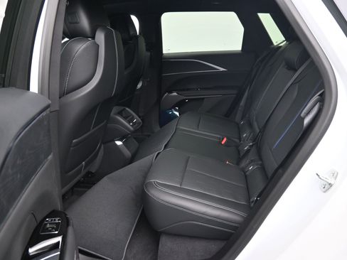 New 2025 Cadillac Lyriq Sport image 9