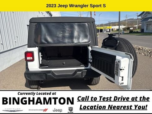 Used 2023 Jeep Wrangler Unlimited Sport AWD/4WD image 25