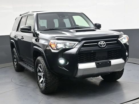 Used 2021 Toyota 4Runner TRD Off-Road AWD/4WD image 10