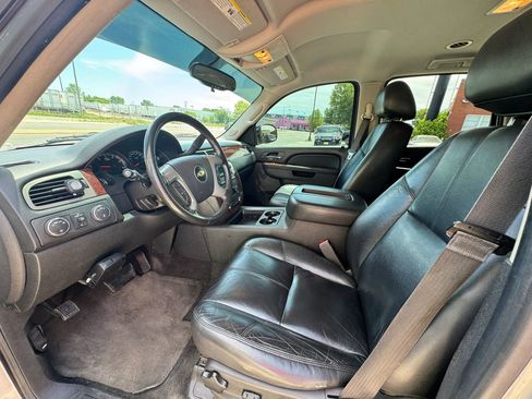 Used 2013 Chevrolet Tahoe LT AWD/4WD image 12