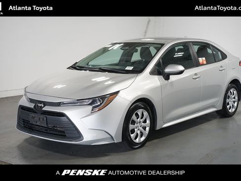 Certified 2024 Toyota Corolla LE image 1