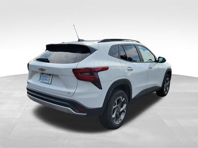 Used 2025 Chevrolet Trax LT
