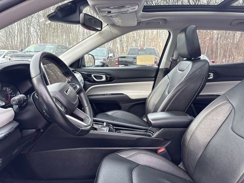 Used 2022 Jeep Compass Limited w/ Sun and Sound Group image 34