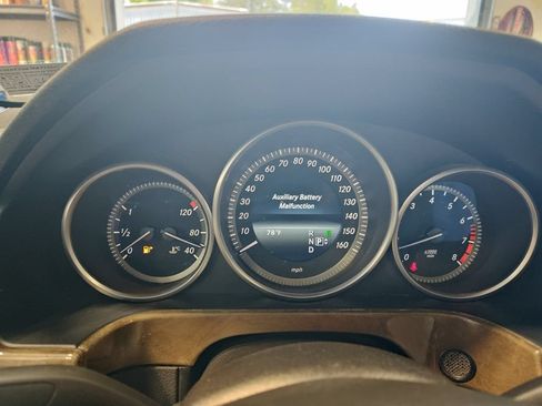 Used 2014 Mercedes-Benz E 350 Sedan image 18