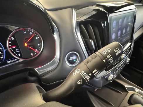 Used 2023 Chevrolet Traverse Premier w/ LPO, Floor Liner Package AWD/4WD image 12