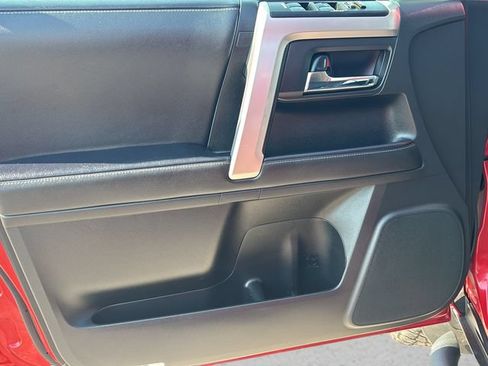Used 2023 Toyota 4Runner SR5 Premium w/ Moonroof Package AWD/4WD image 16
