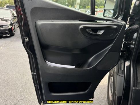 Used 2020 Mercedes-Benz Sprinter 3500 image 14