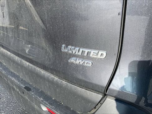 Used 2019 Toyota RAV4 Limited w/ All Weather Liner Package AWD/4WD image 4