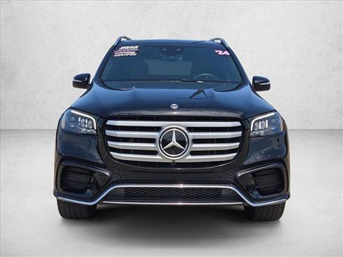 Used 2024 Mercedes-Benz GLS 450 4MATIC image 2