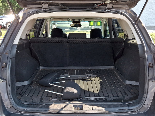 Used 2011 Subaru Outback 2.5i Premium AWD/4WD image 28