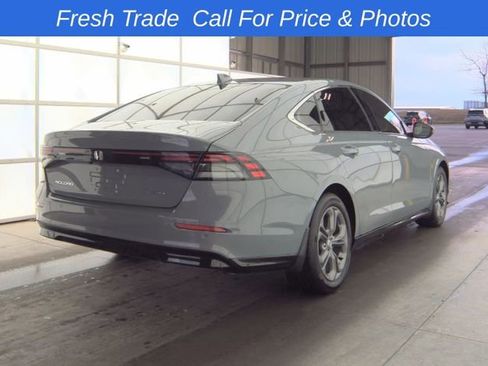 Used 2023 Honda Accord EX-L image 3