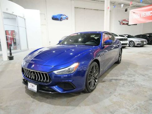 Used 2019 Maserati Ghibli S GranSport image 4