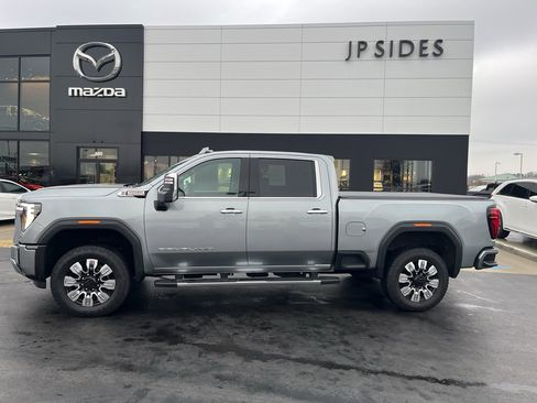 Used 2024 GMC Sierra 2500 Denali w/ Denali Reserve Package image 2