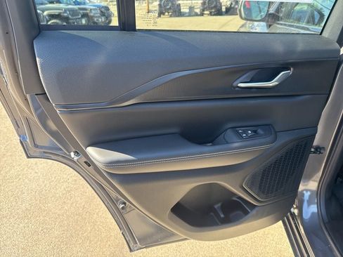 New 2026 Jeep Grand Cherokee Laredo image 23