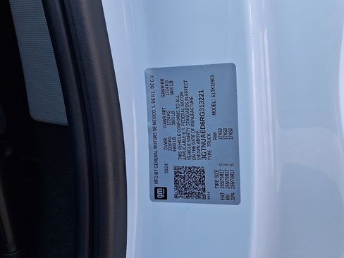 Used 2024 GMC Sierra 1500 Pro w/ Pro Value Package image 25