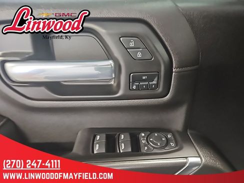 Used 2022 GMC Sierra 3500 AT4 w/ AT4 Premium Plus Package image 17