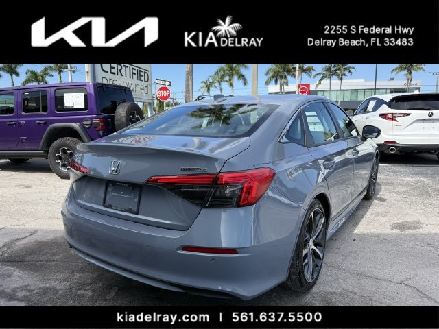 Used 2024 Honda Civic Touring image 3