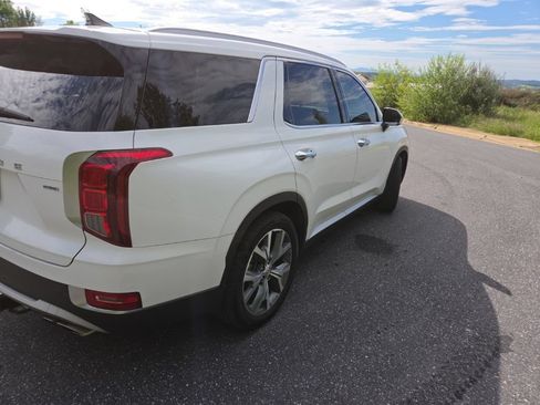 Used 2022 Hyundai Palisade SEL w/ Premium Package AWD/4WD image 2