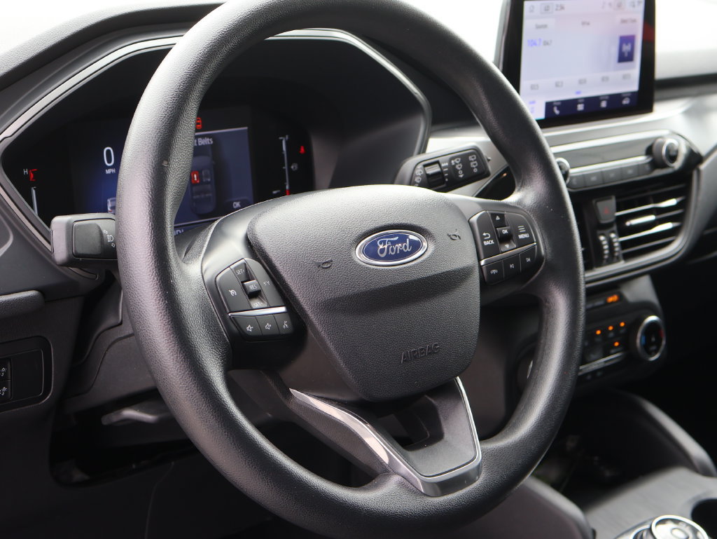Used 2025 Ford Escape Active AWD/4WD image 23