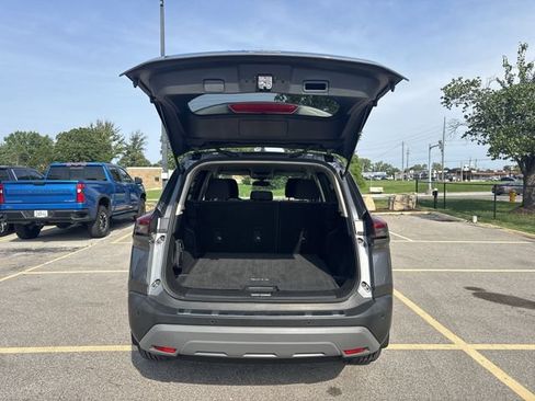 Used 2021 Nissan Rogue SV FWD image 25
