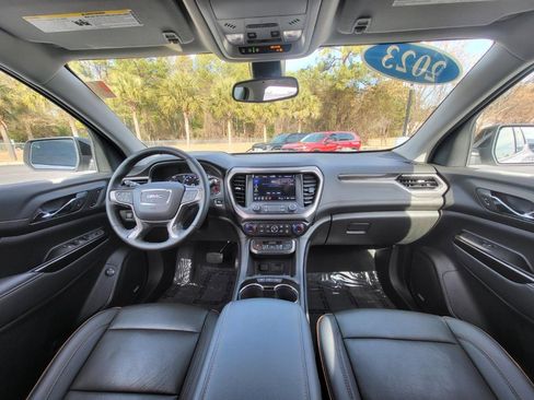 Used 2023 GMC Acadia AT4 w/ Technology Package image 15