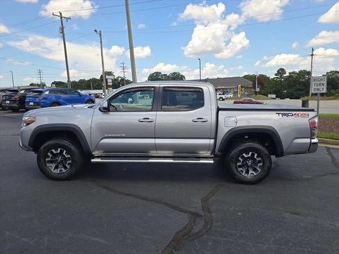Used 2021 Toyota Tacoma TRD Off-Road AWD/4WD image 6
